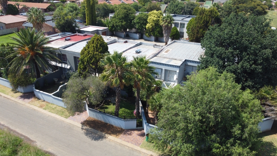 26 Bedroom Property for Sale in La Hoff North West